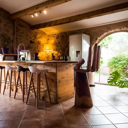 La Bergerie Du Chateau De Face A La Mer, Vue Unique, Piscine, Wifi *