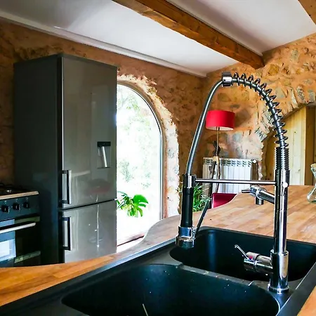 La Bergerie Du Chateau De Face A La Mer, Vue Unique, Piscine, Wifi